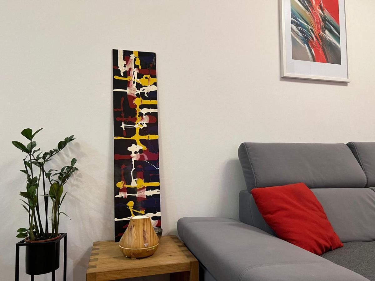 Mm Split Apartment - 5 Min By Car To The Beach & City Center - Free Public Parking Exterior foto