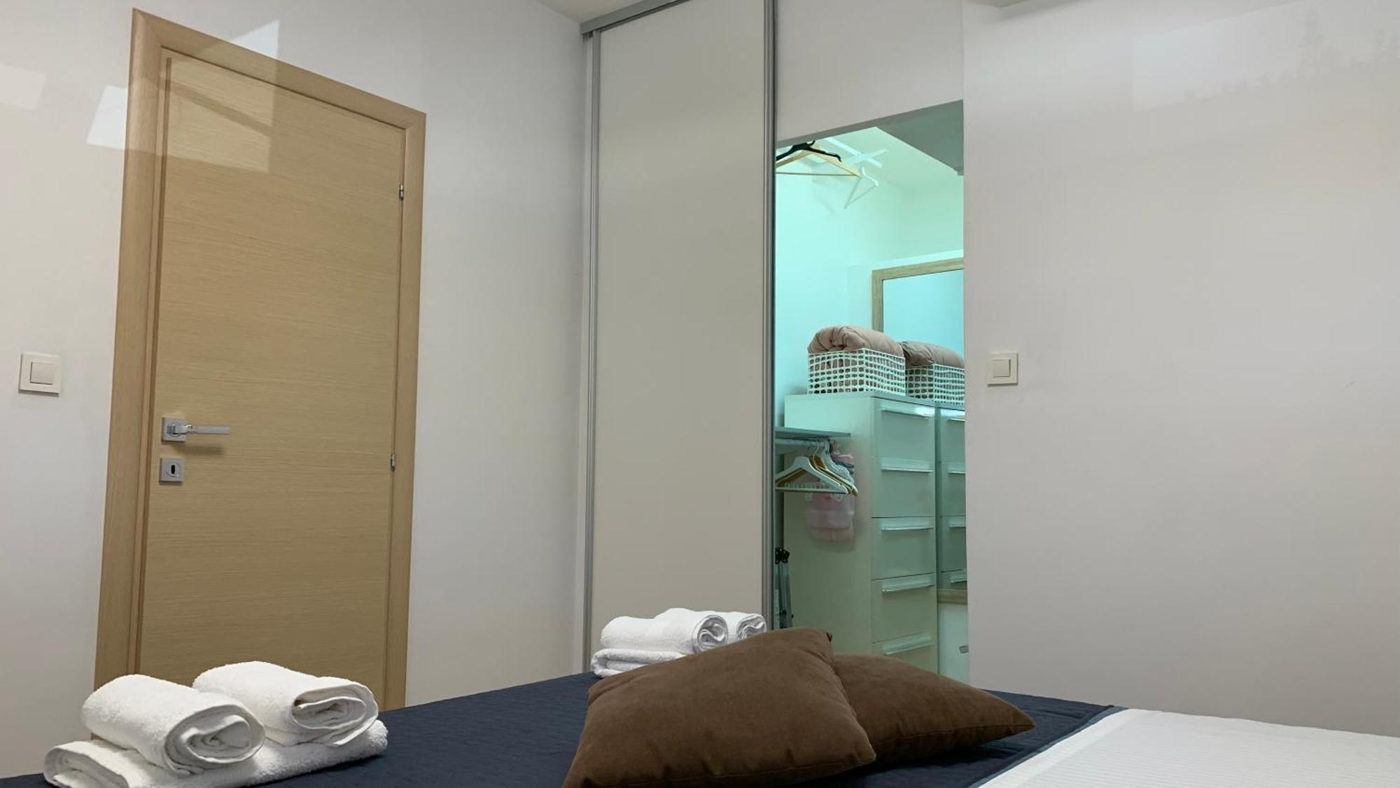Mm Split Apartment - 5 Min By Car To The Beach & City Center - Free Public Parking Exterior foto